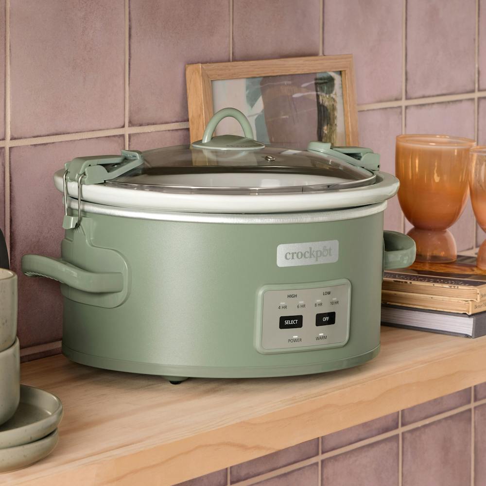 crock-pot-programmable-design-series-6-quart-cook-and-carry-slow-cooker-moonshine-l3 35da96db-7241-3d5a-8296-0e309727e190.jpg