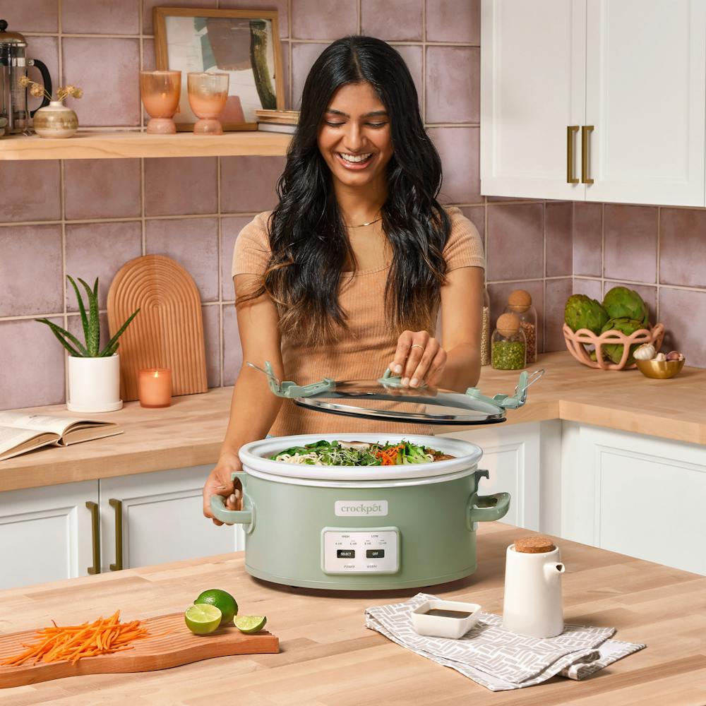 crock-pot-programmable-design-series-6-quart-cook-and-carry-slow-cooker-moonshine-l3 3f87b859-8171-37ea-b973-bcd7f8f2515e.jpg