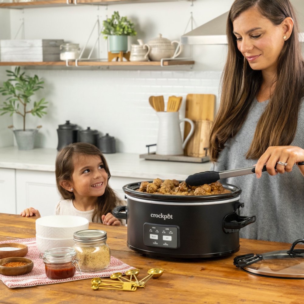 crock-pot-one-touch-control-6-quart-cook-and-carry-slow-cooker-matte-black-g1 Resized_2125185-3